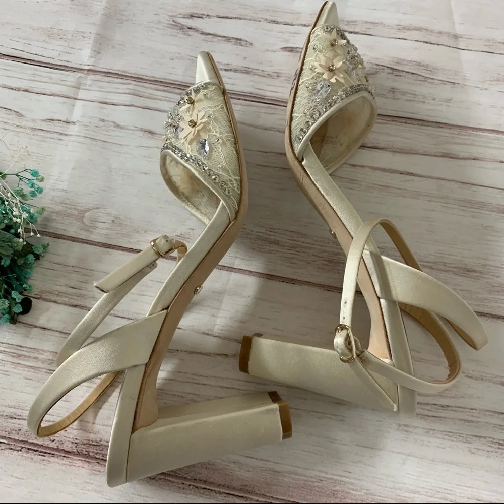 BADGLEY MISCHKA Tayten Block Heel Sandal - Picture 11 of 15